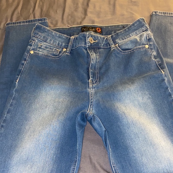 G by Guess Jeans - Picture 2 of 6